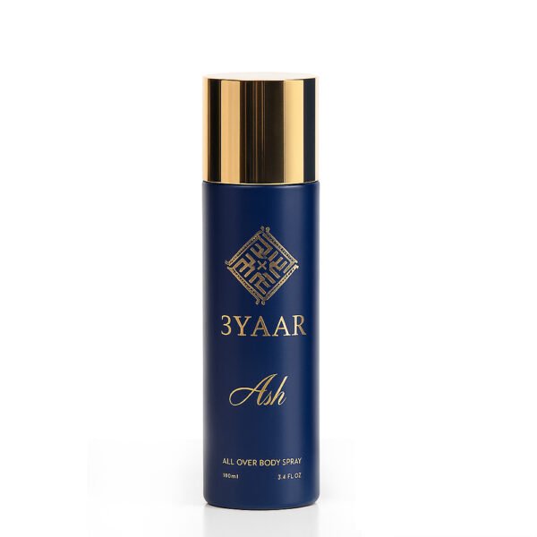 زجاجة معطر الجسم Ash من عيار باللون الكحلي مع غطاء ذهبي، بجانب العلبة بنفس الألوان والتصميم الفاخر، حجم 100ml.